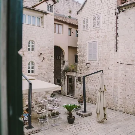 5 Minutes Walk Art 公寓 斯普利特