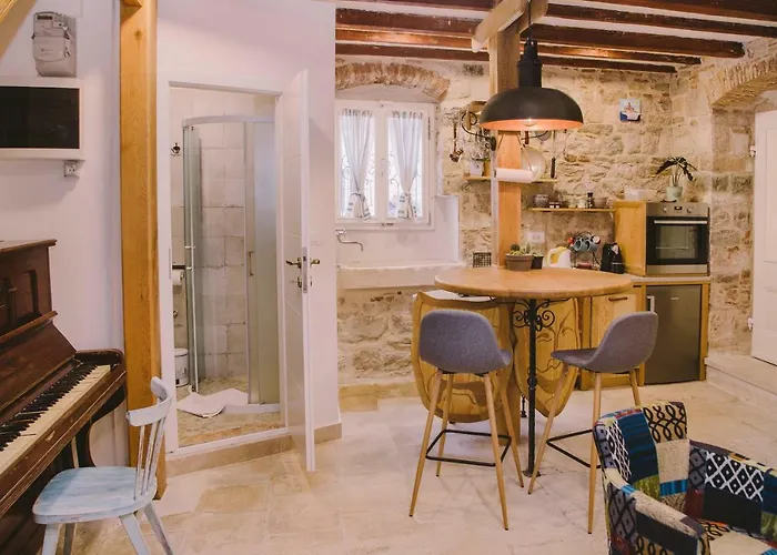 아파트 5 Minutes Walk Art 스플리트